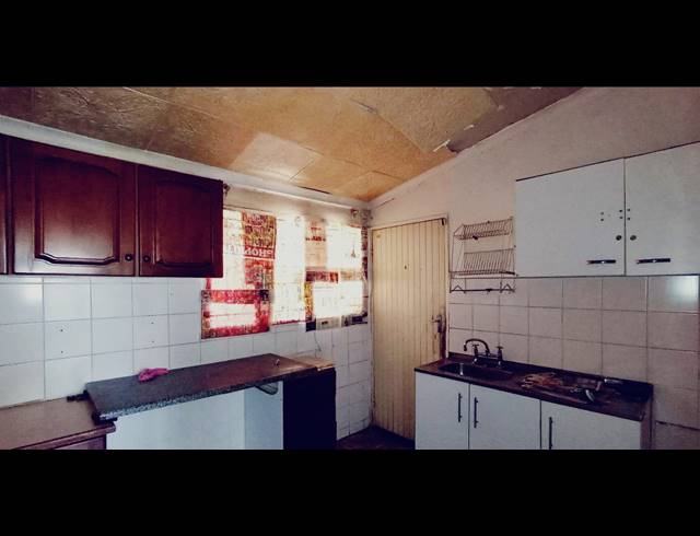 2 BEDROOM FREESTANDING FOR SALE IN BOMBAY HEIGHTS